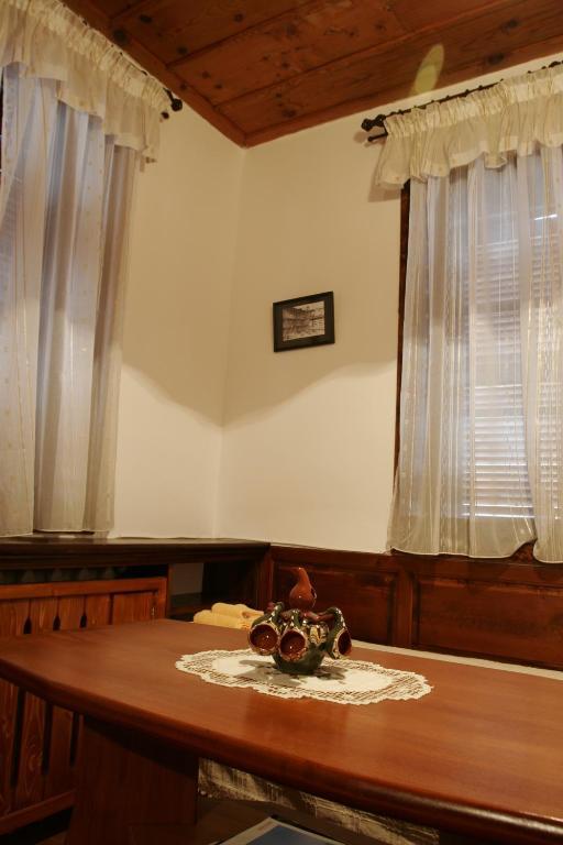 Family Hotel Dinchova Kushta Rozhen Room photo